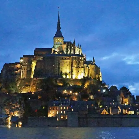 B&B La Nesliere D'hotes Bio Saint-Symphorien-des-Monts