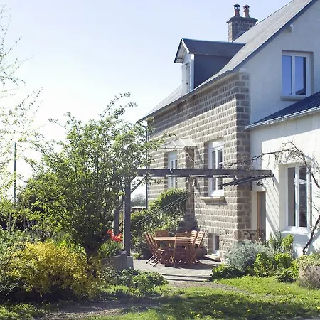 La Nesliere D'hôtes Biologique Saint-Symphorien-des-Monts