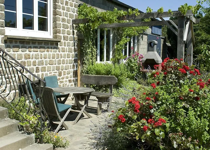 La Nesliere D'hotes Bio * Saint-Symphorien-des-Monts